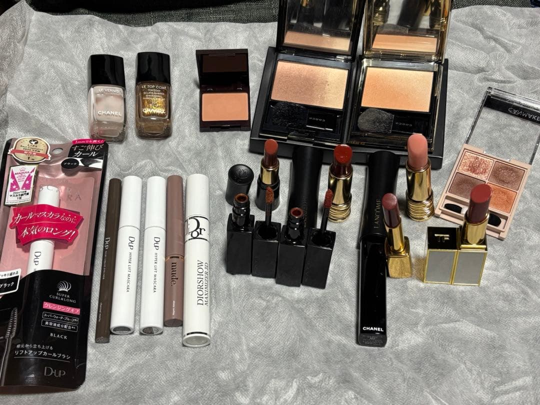 【ほぼ未使用】デパコス&プチプラコスメ19点まとめ売り VO-2412-212-217-TOP-795x636.jpg