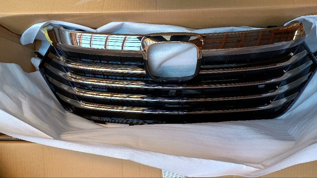 オデッセイ フロントグリル 08F21-T6A-000Y1 - メルカリ