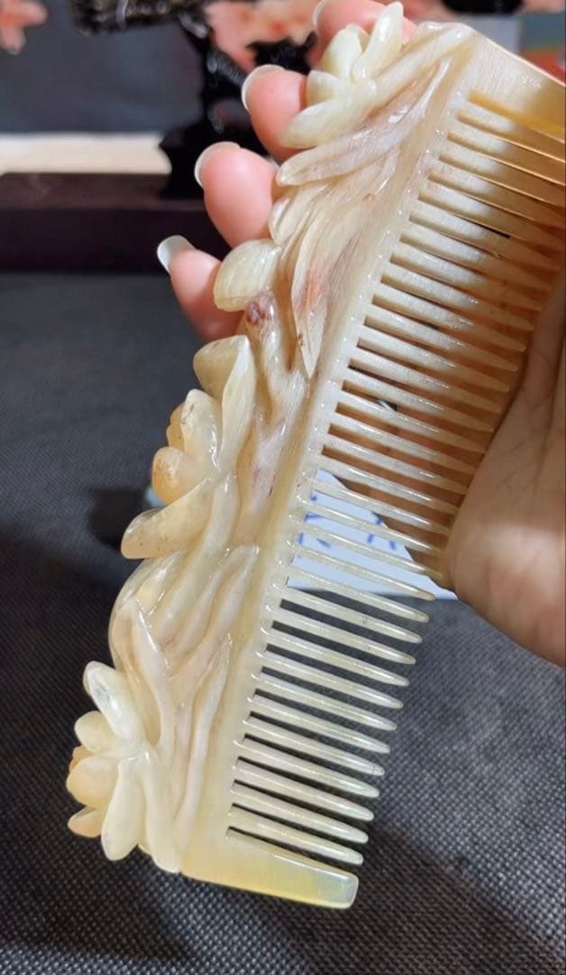 職人手作り くし 天然羊角 櫛 天然物 蘭花 天然素材 花装飾 コーム