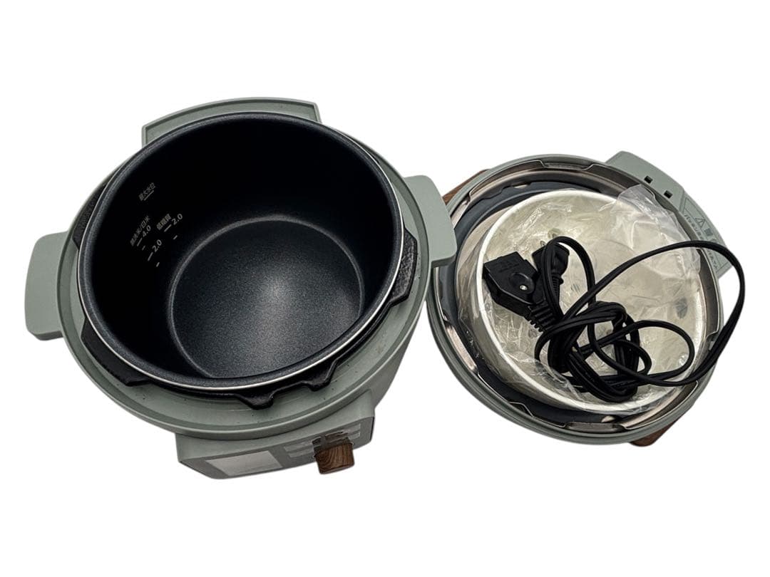 アイリスオーヤマ　電気圧力鍋 KPC-MA3-G 3.0L 2021年製