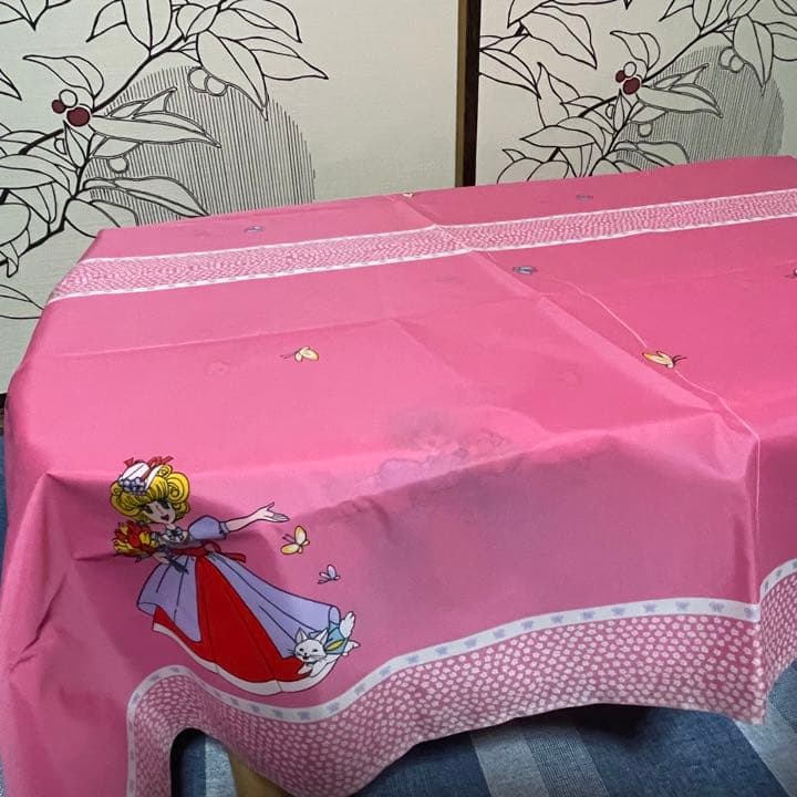 未使用　ハニーハニーのすてきな冒険　当時物　ナイロンシート　テーブルクロス
