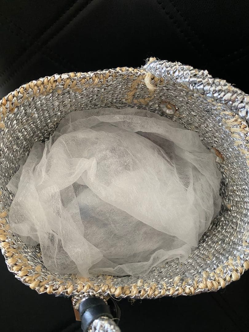 お値引き meongblue シルバー バッグ タッセル付き