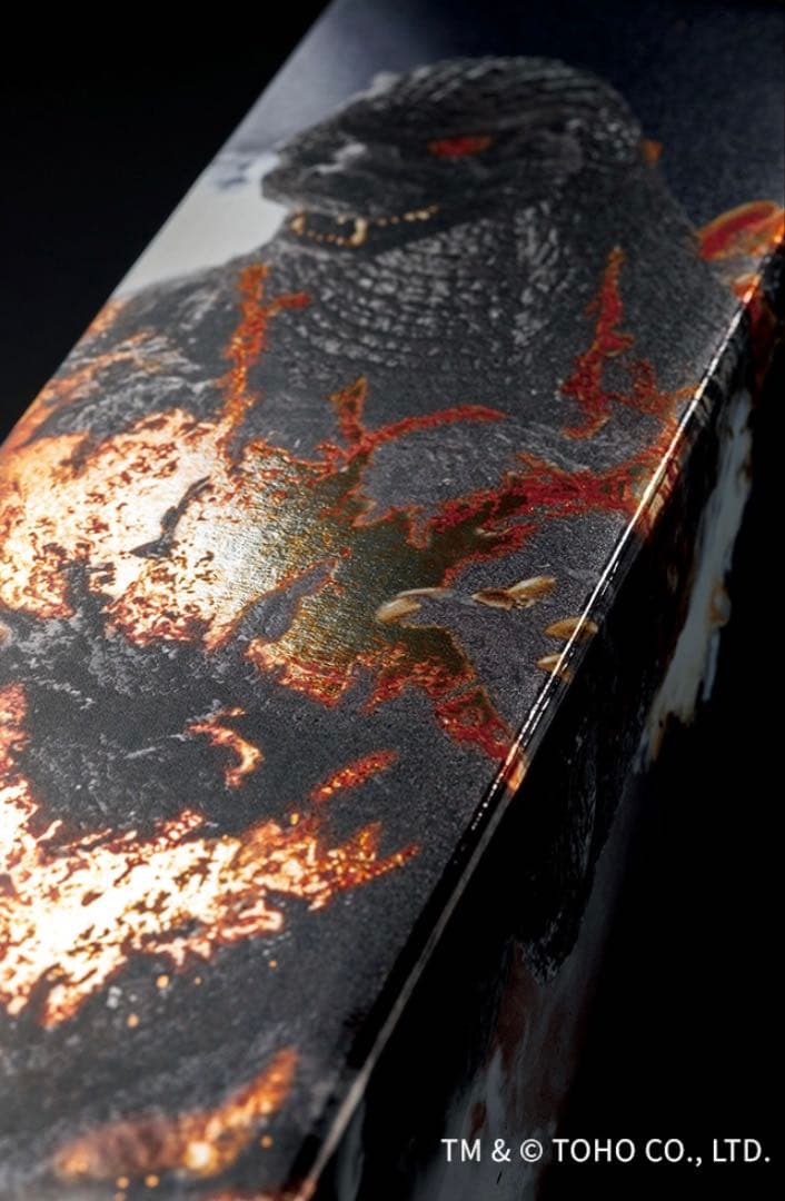 早い者勝ち」純米酒 バーニングゴジラ 金箔入り（フィギュア付きDX版