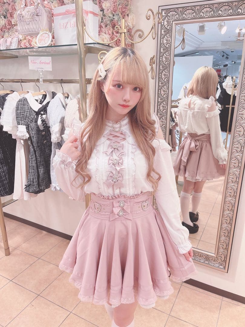 LIZLISA 3つリボンハートチョーカーブラウス ピンク ホワイト - メルカリ