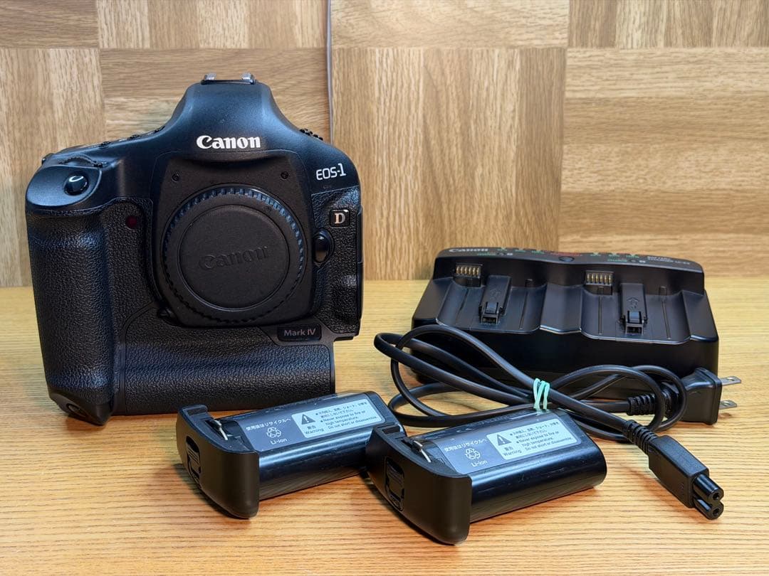 Canon EOS-1D Mark IV 予備バッテリーつき キャノン Canon LP-E4 互換バッテリー 2個セット EOS-1D Mark IV III
