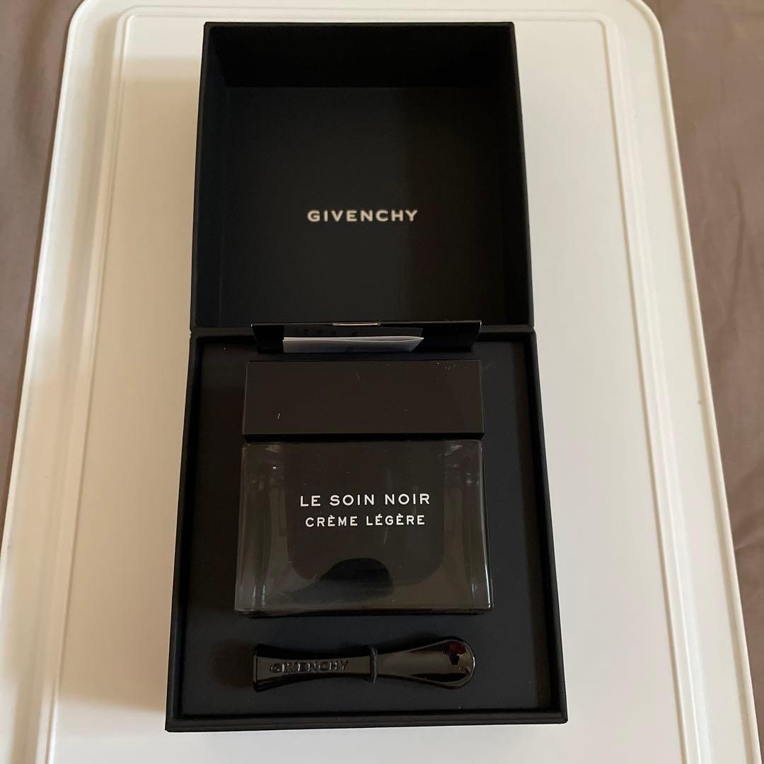 【新品未使用】GIVENCYソワン ノワール クリーム レジェ ソワン ノワール クレーム レジェ N - クリーム | Givenchy Beauty