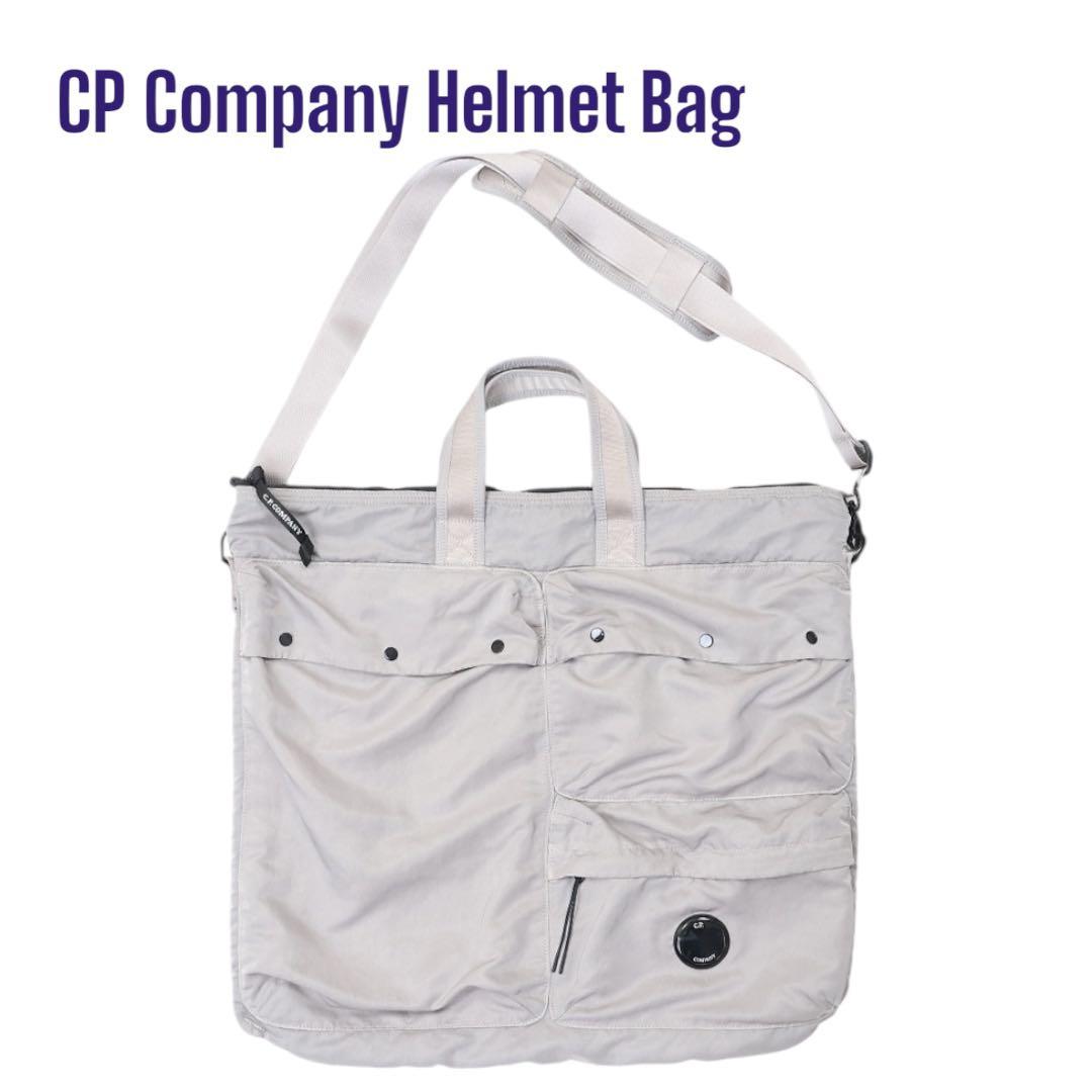 CP Company ヘルメットバッグ ライトグレー - メルカリ