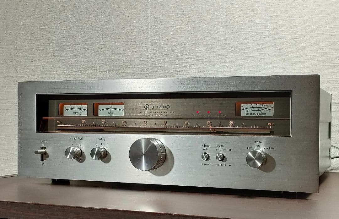 トリオ TRIO FM ステレオチューナー KT-7700【動作品・取説付き】 Amazon.co.jp: TRIO トリオ（現KENWOOD ケンウッド） KT-7700 FM