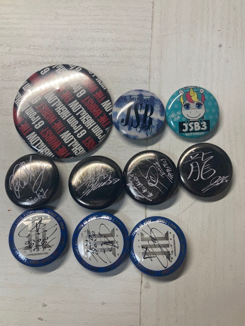 LDH缶バッジセット - メルカリ