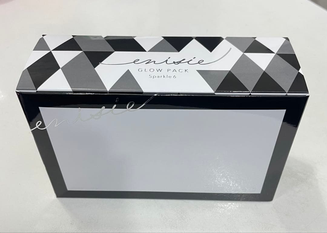 最終「正規品」新品未使用 エニシーグローパック スパークル ブラック1箱6回分 新品未使用 エニシーグローパック スパークル ブラック1箱6回分 箱無し