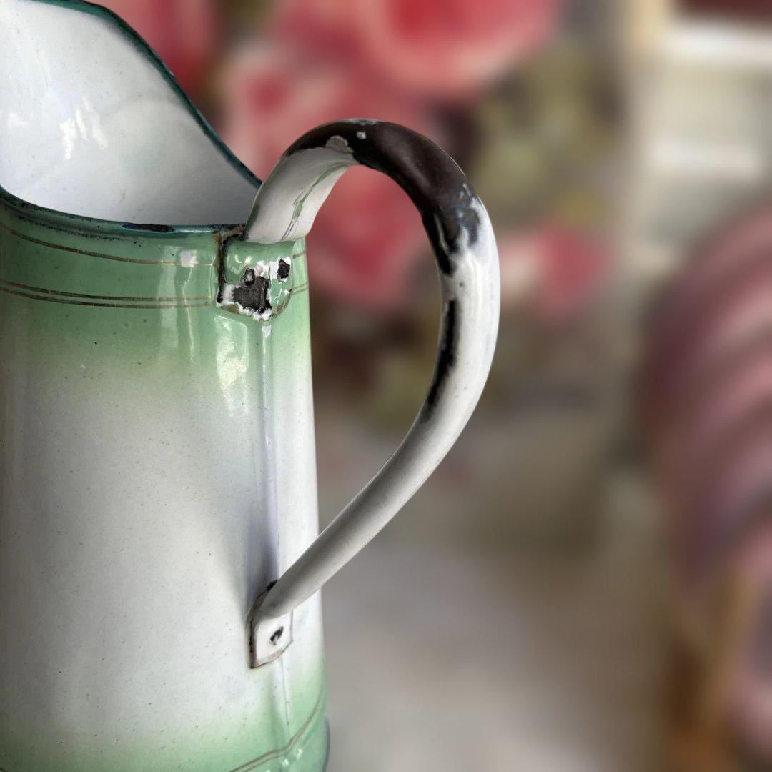 フランスアンティーク グリーングラデーション ホーロー水差し - メルカリ