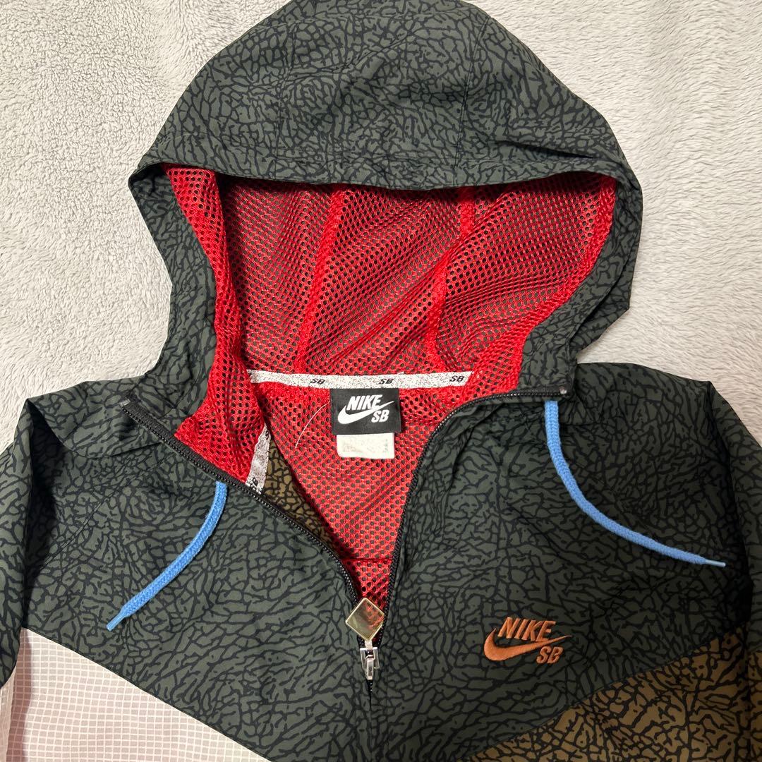 美品 レアNIKE SB セメント ナイロンジャケットSupreme 刺繍ロゴ