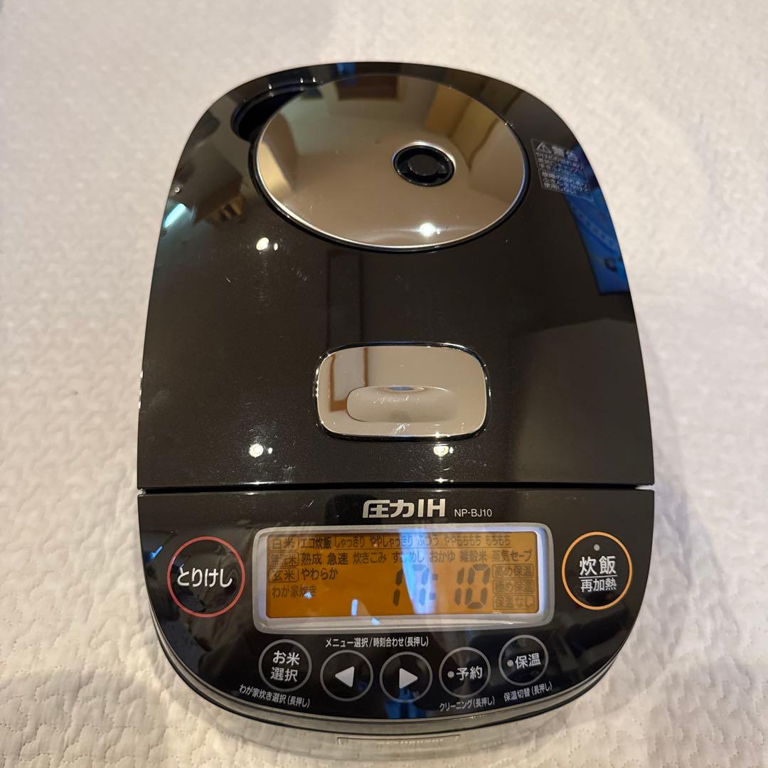 ZOJIRUSHI 象印 炊飯器 NP-BJ10 5.5合 Amazon | 象印マホービン 炊飯器 5.5合 ブラック NP-BJ10-BA | 象印
