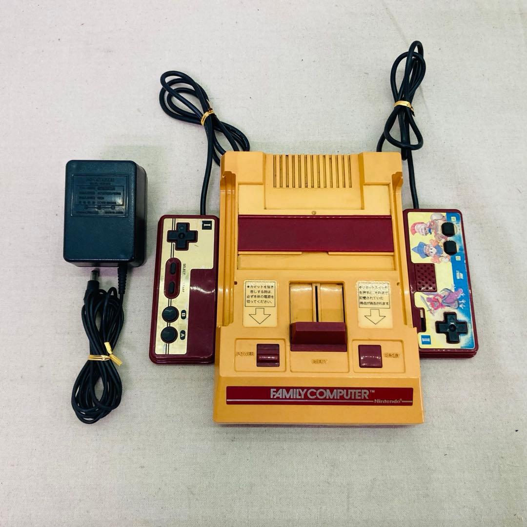 現状品／レトロ Nintendo 任天堂 ファミリーコンピュータ 2P四角ボタン
