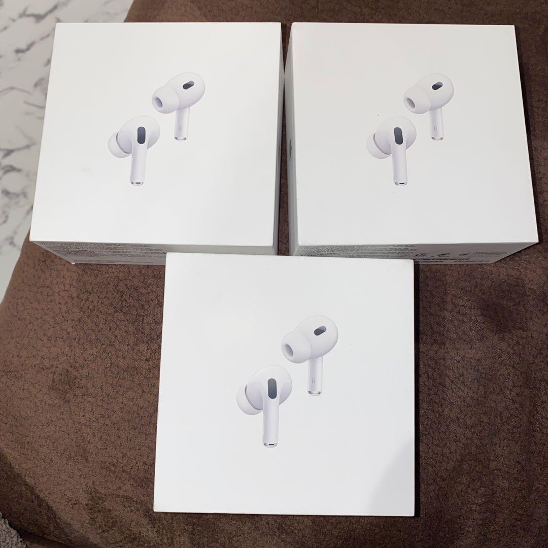 4個セット　新品　AirPods Pro KeyBudz AirPods Pro 3 / AirPods 4 シリコンケース Elevate