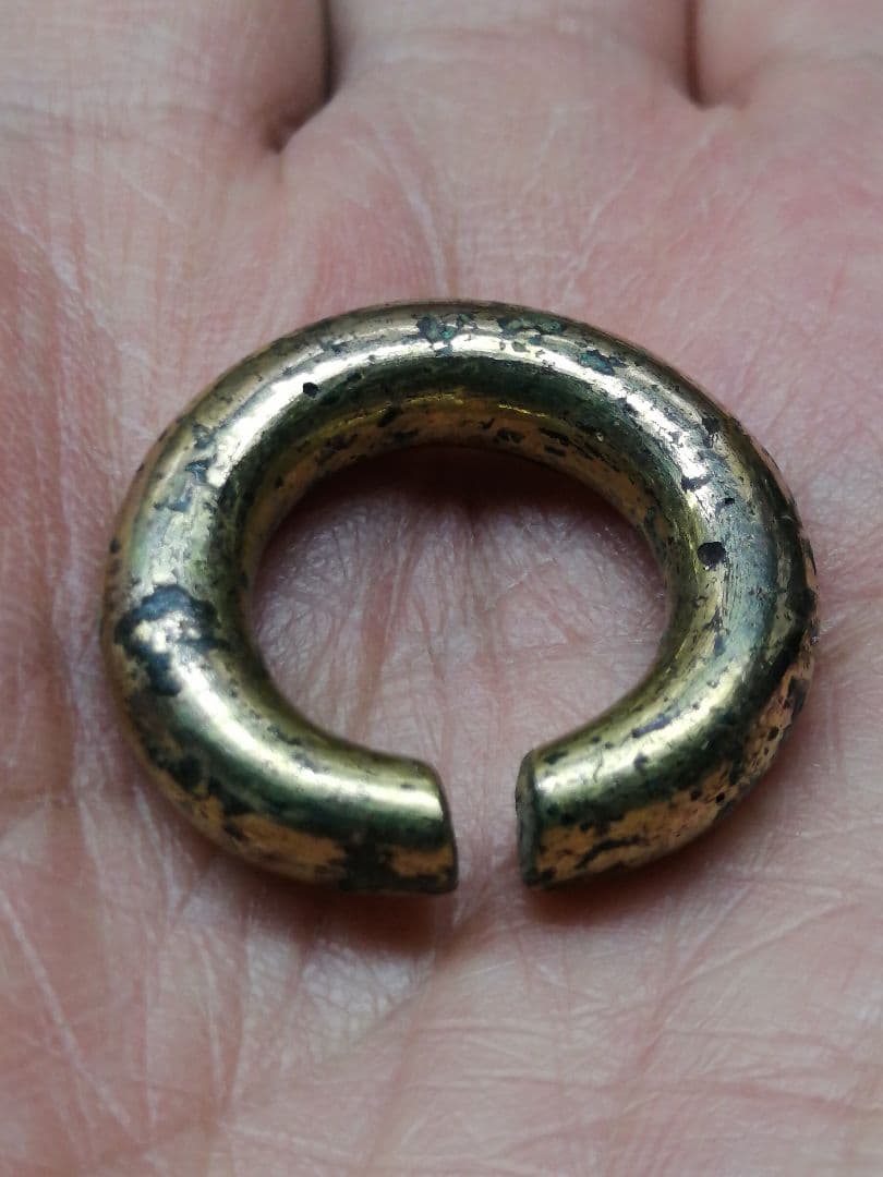 ★古墳期『金環』出土品。11.0g 　古代金 　 表面の鍍金がかなり残っています