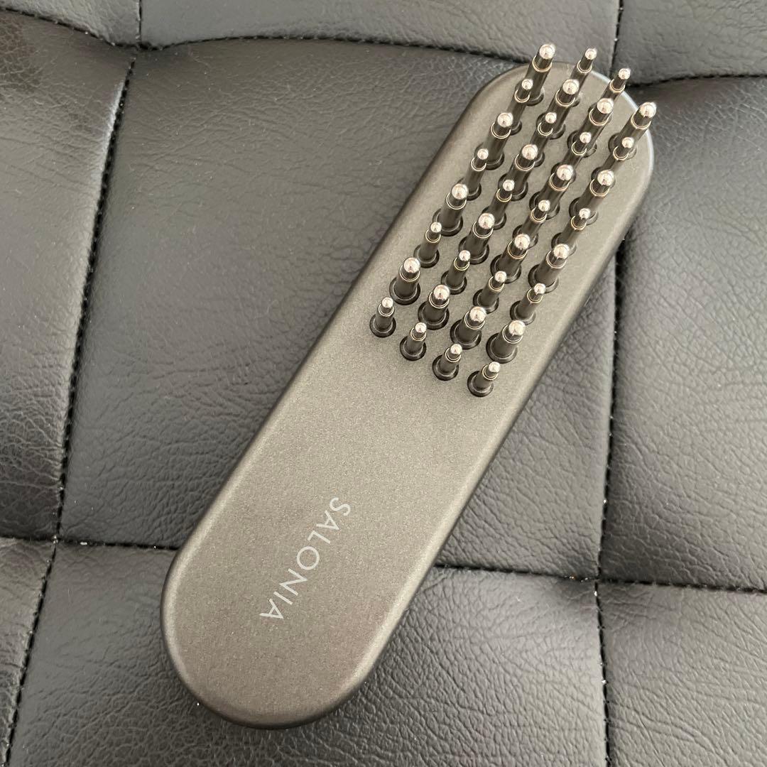 SALONIA 美顔器 DH26A ブラック SALONIA、筋トレ発想の美顔器「EMS リフトブラシ 3D ケア」11 月 1 日