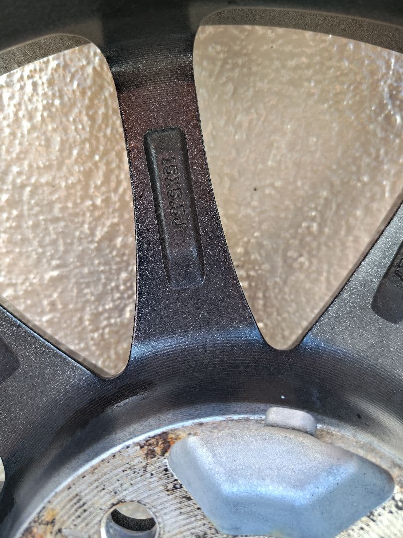 15インチ 5.5j 4穴　ET43 pcd100アベリアスポーツ　４本