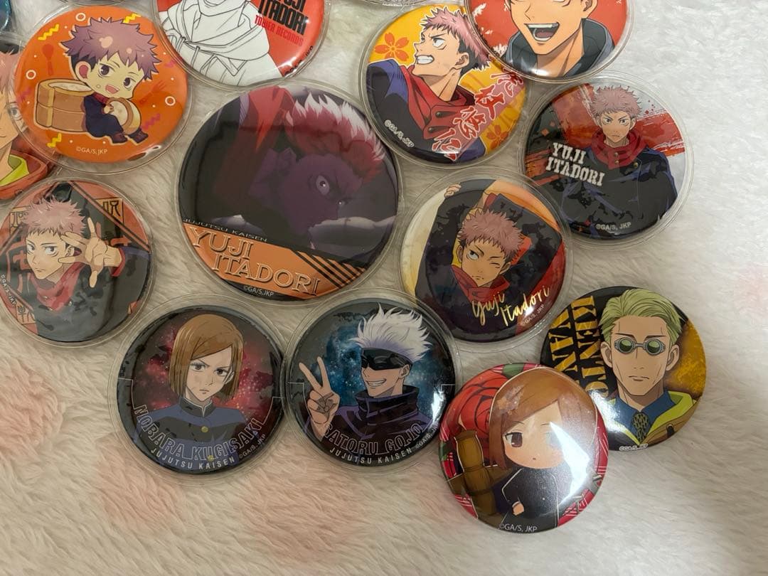 呪術廻戦 缶バッジ まとめ売り 20個 五条悟 虎杖悠仁 ホログラム