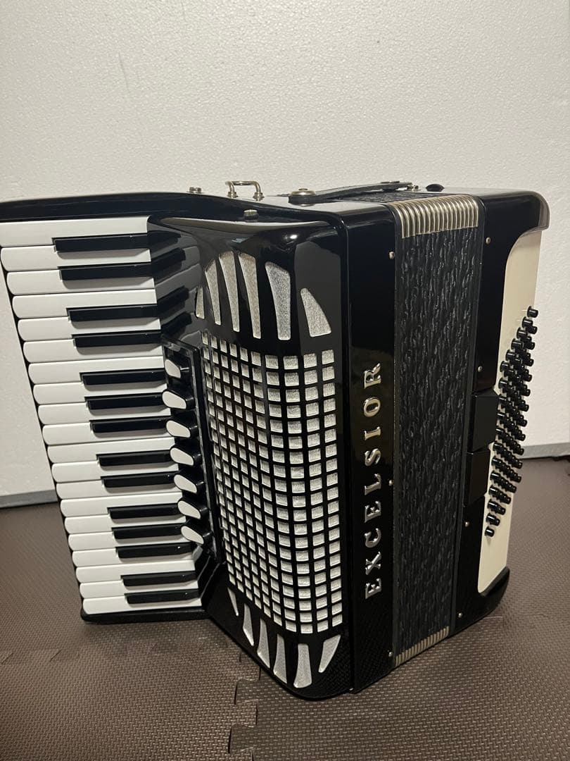 美品・良好】EXCELSIOR 272E アコーディオン - メルカリ