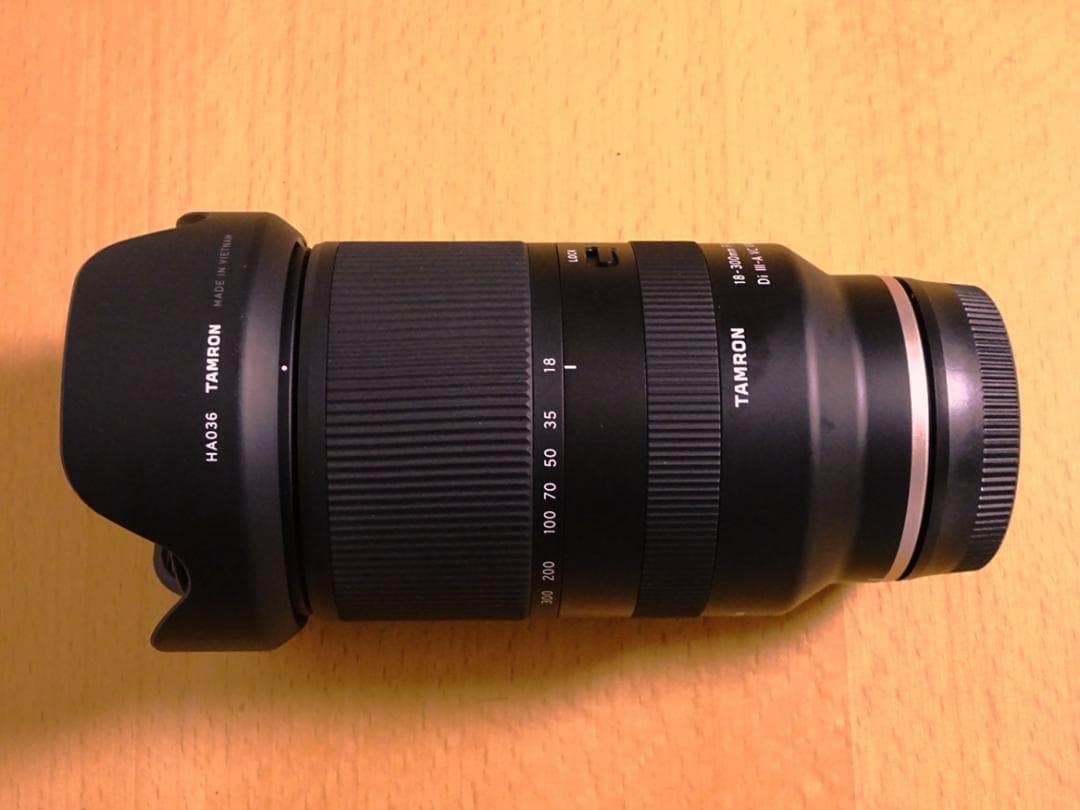 【極美品】 TAMRON 18-300mm F/3.5-6.3 ソニーEマウント