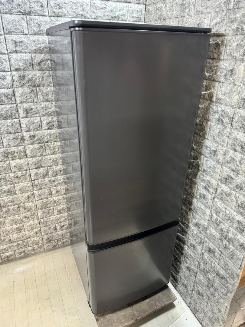 大阪送料無料★3か月保障付き★冷蔵庫★2021年★MR-P17G-H★R-75 冷蔵庫 Pシリーズ マットチャコール MR-P17G-H [168L /2ドア /右開き