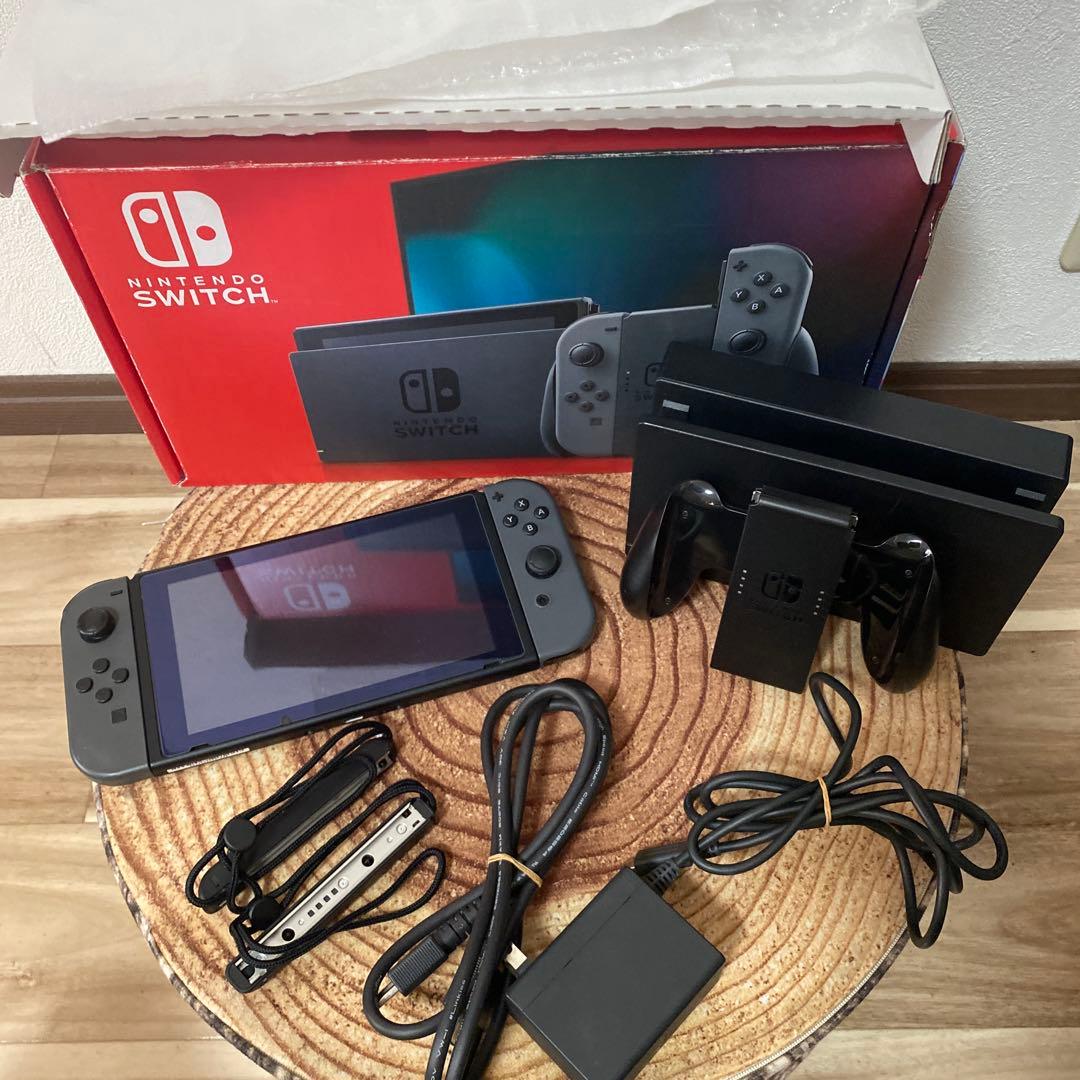 Nintendo Switch ニンテンドースイッチ本体　グレー ⑤ Nintendo Switch Console with Gray Joy-Con -(Japan Version