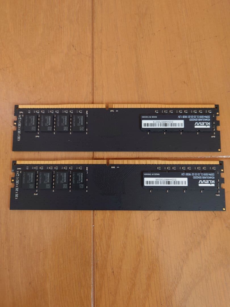 KLEVV DDR4 3200MHz メモリー 16GB x2 KLEVV Bolt X DDR4 16GB (2x8GB) 3200MHz CL16 1.35V Gaming Desktop