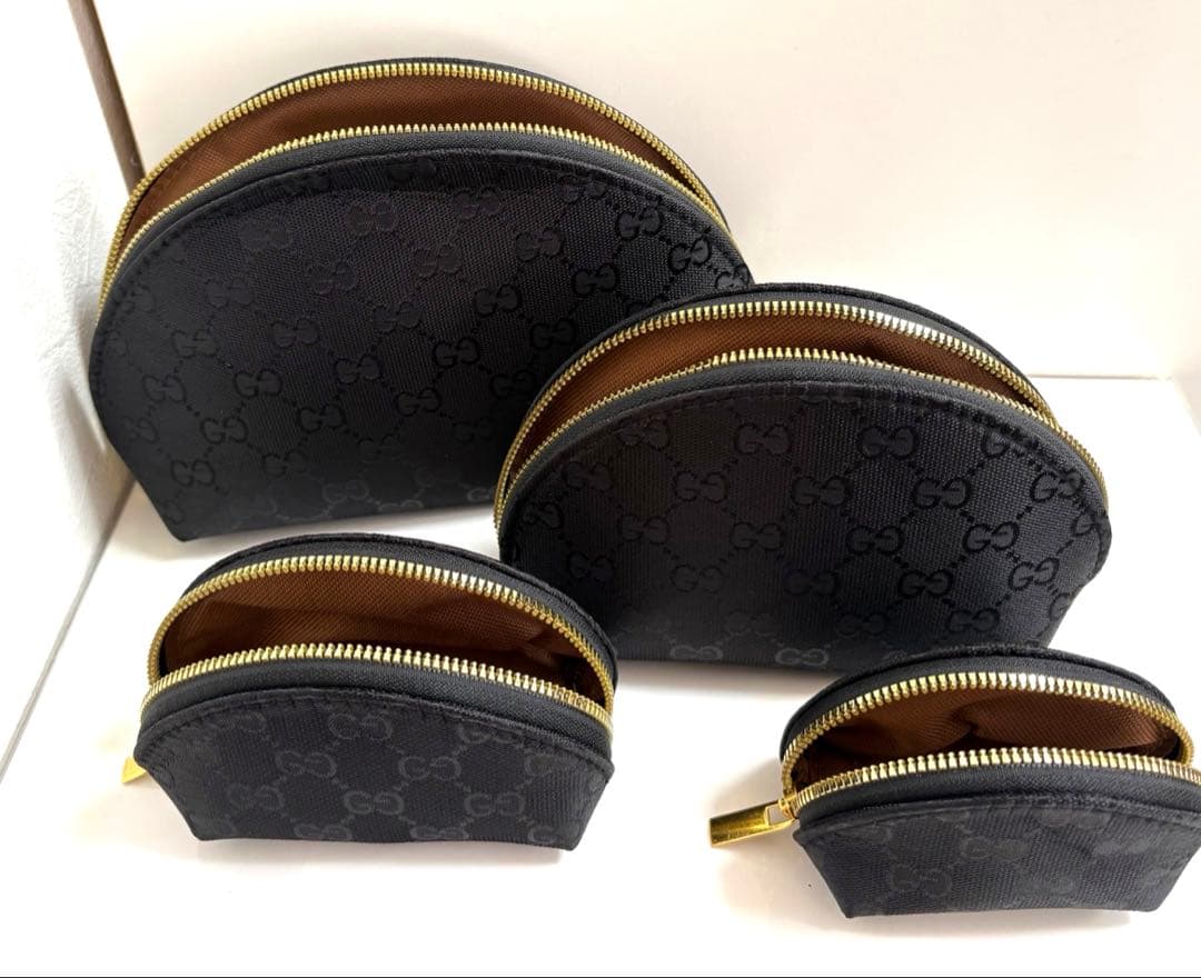Gucci ノベルティポーチ 4点セット - メルカリ