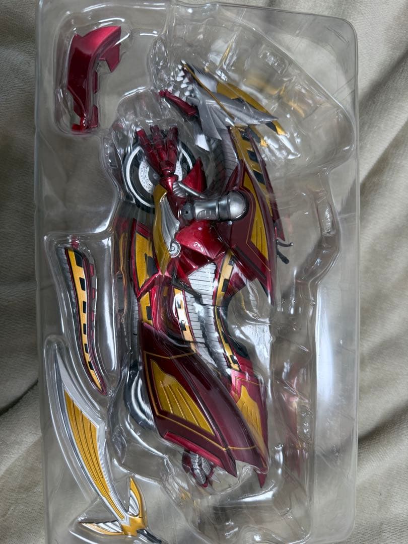 S.H.Figuarts 仮面ライダー龍騎サバイブ＆ドラグランザーセット