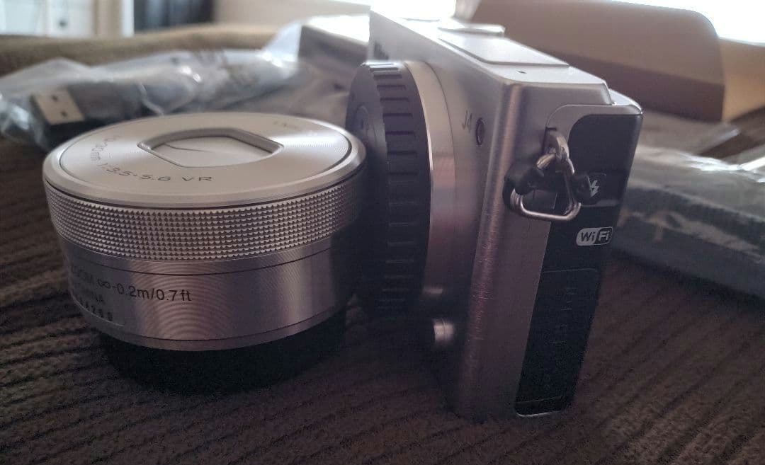 ほぼ未使用】Nikon 1 J4 MODEL Zoom Lens Kit 純正