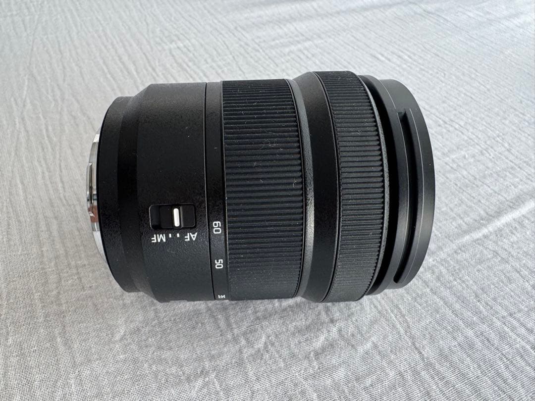 【新品同様】LUMIX S 20-60mm f/3.5-5.6【使用1回のみ】