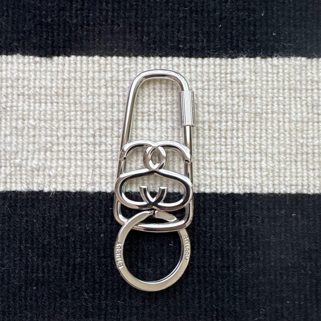 stussy シルバー カラビナキーホルダー - メルカリ