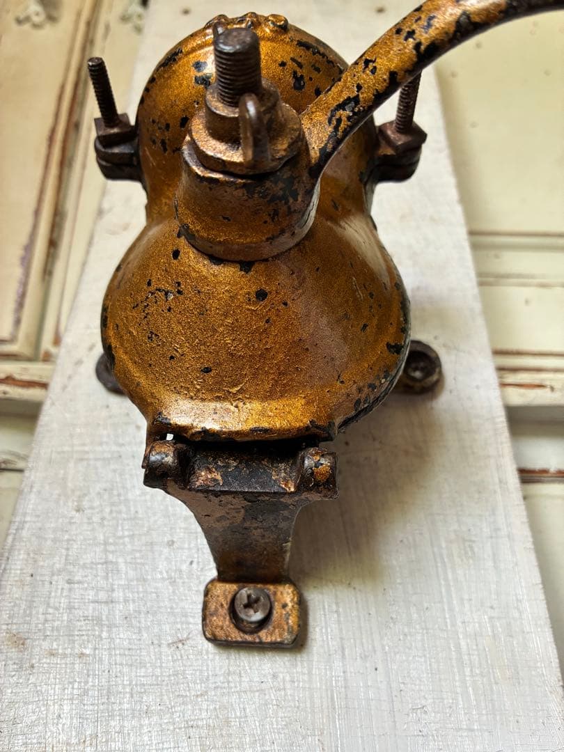 アンティーク 壁掛けコーヒーミル グラインダー 本体のみ 金色100年