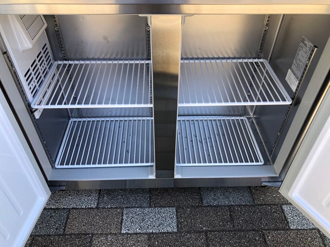 美品❗️ 業務用 台下冷蔵庫 大和冷機 2024年製の通販はau PAY