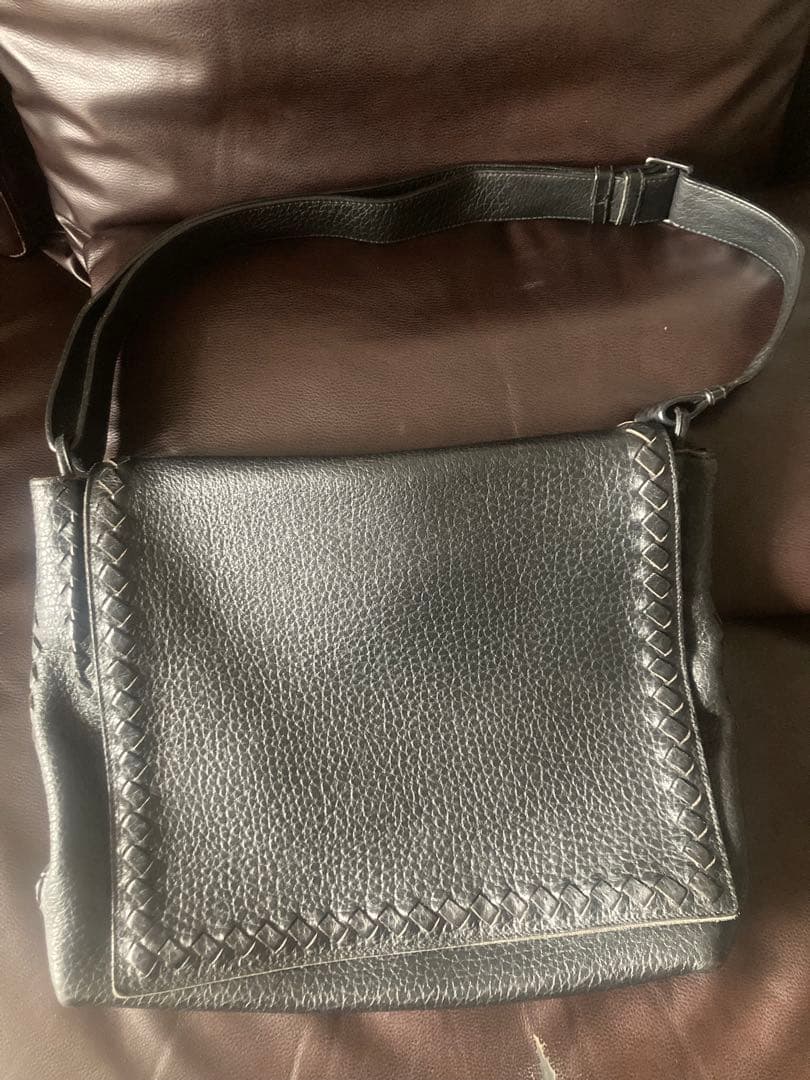 極美品　ボッテガヴェネタ イントレチャート レザー ショルダーバッグ 希少 極 美品 希少品 BOTTEGA VENETA ボッテガヴェネタ イントレチャート