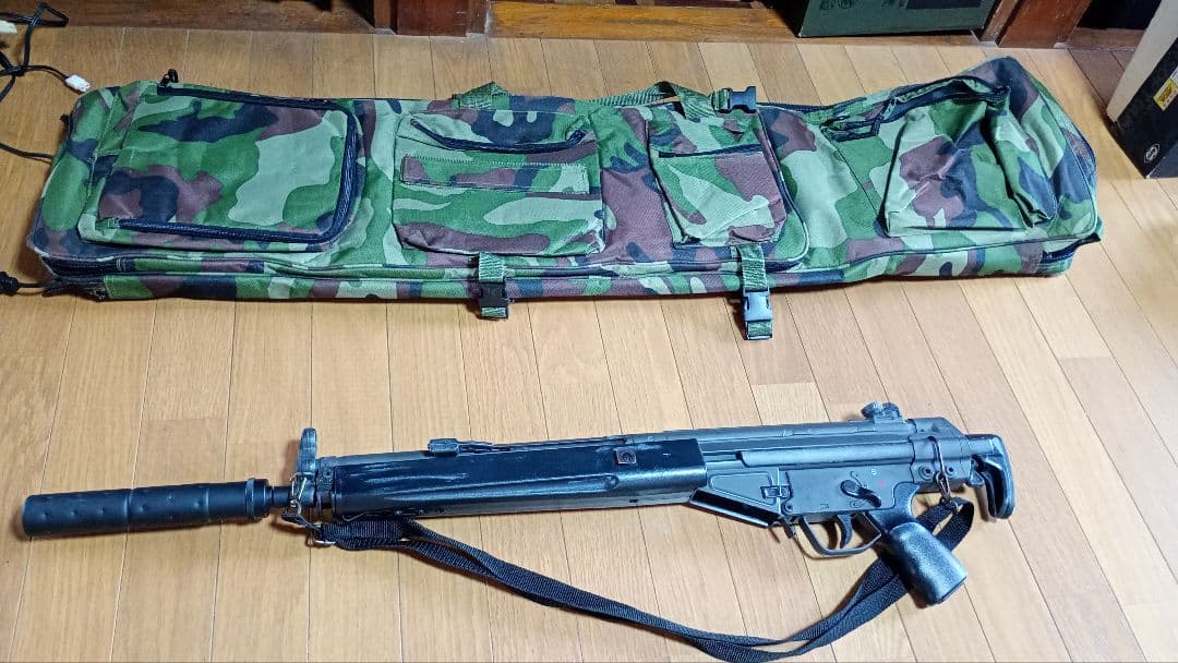 青*！様 G3シリーズ電動ガン2台マガジン付カバン付