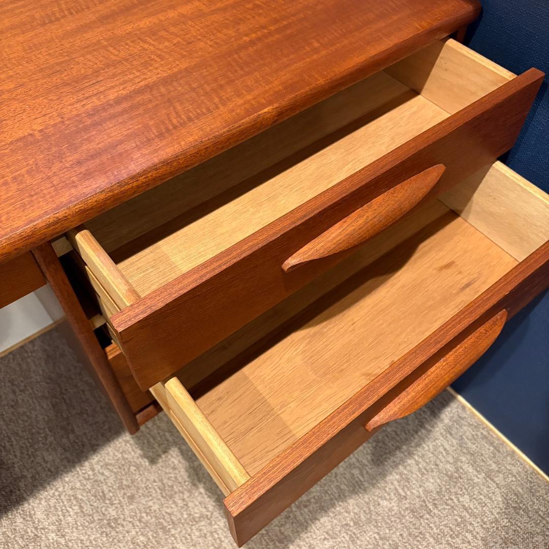 w*m様 Lewis ルイス ヴィンテージ 北欧家具 チーク材 デスク キャビネ