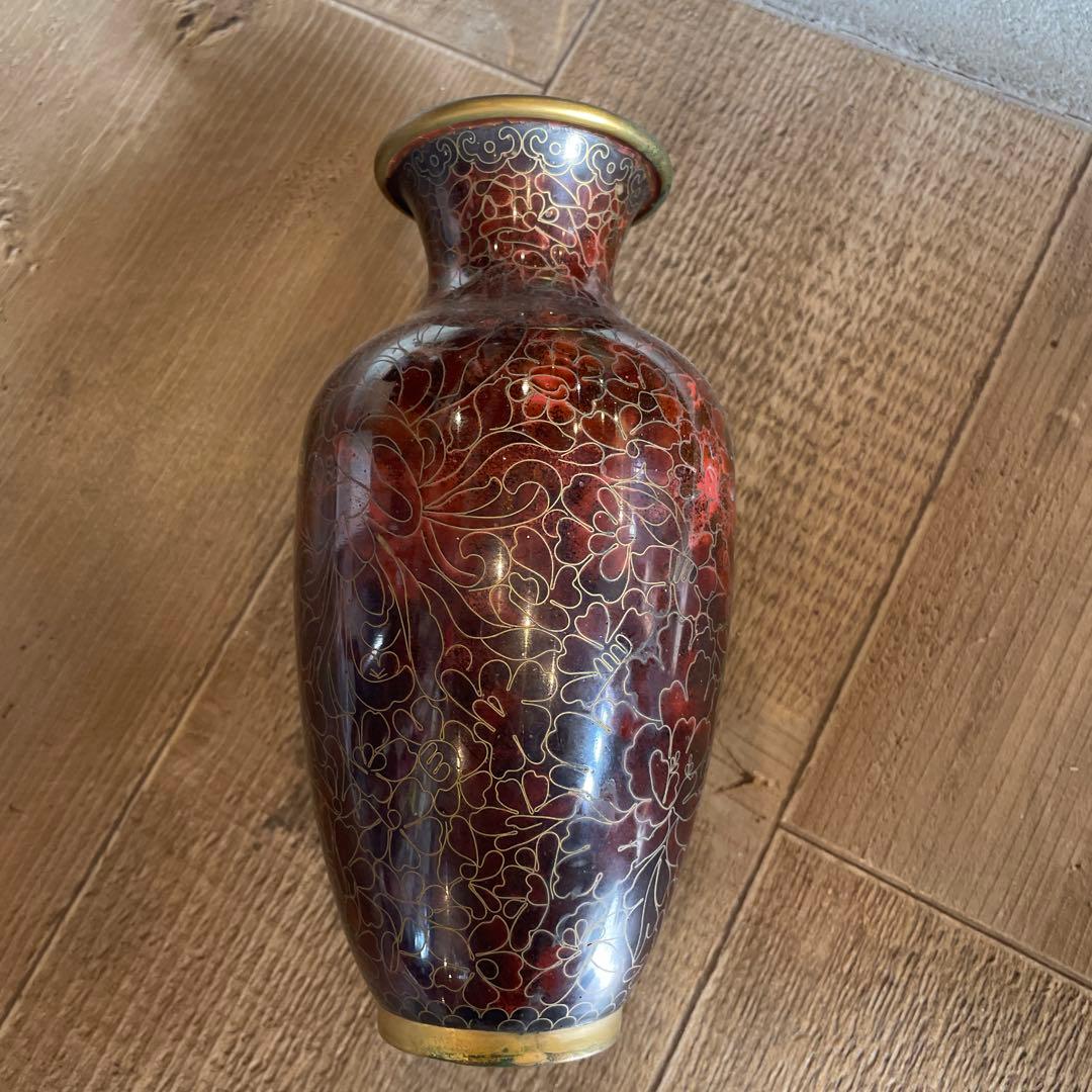 中国 七宝焼 花瓶 赤色と金色の装飾 陶器の花瓶 - メルカリ