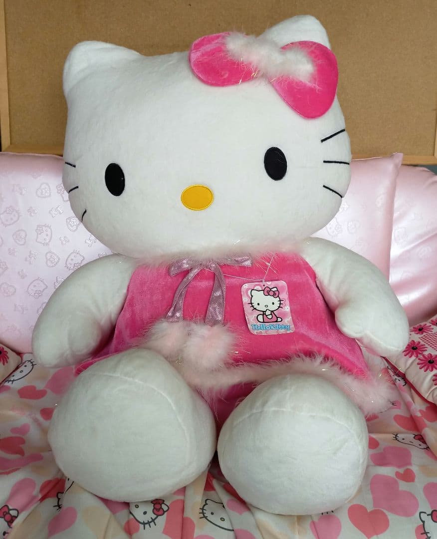 ハローキティ大型ぬいぐるみB