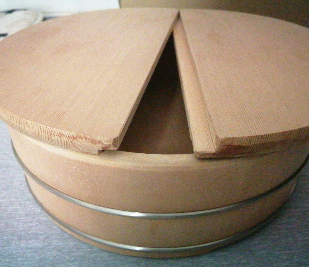 桶栄〉おひつ(寿司桶、飯台) 半割蓋つき