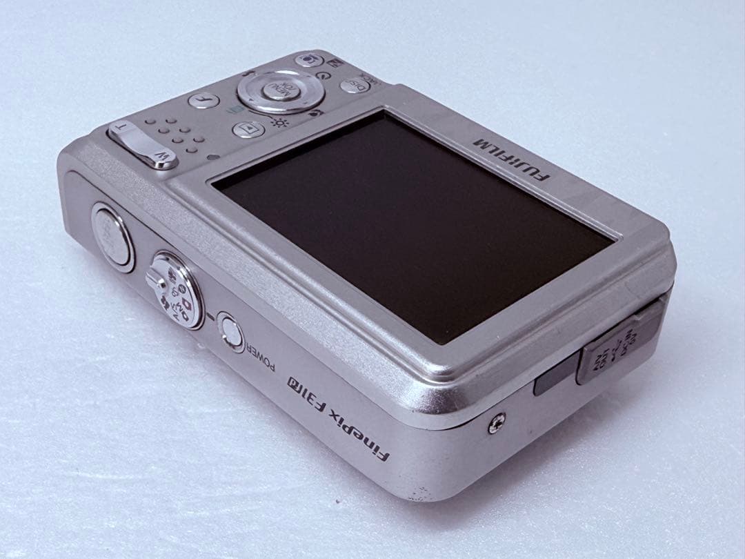 Fujifilm FinePix F31fd コンパクトデジタルカメラ - メルカリ