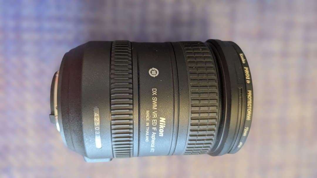 Nikon D7000 + 18-200mm F3.5-5.6 + 64G✕2