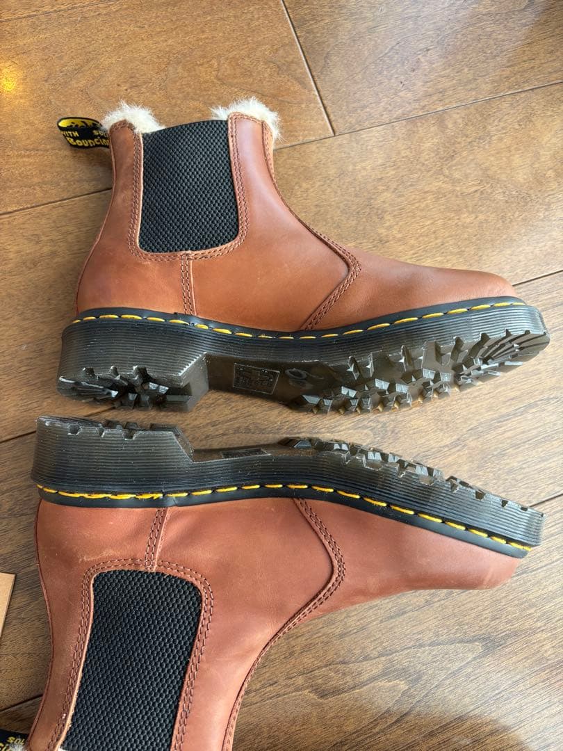 新品 ドクターマーチン ハワイ購入 UK5 24センチほど ブーツ ファー