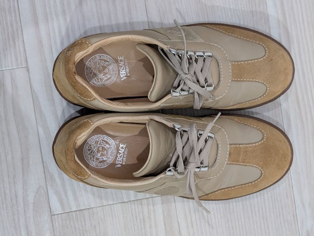 究極大特価 ヴェルサーチ スニーカー ブルゾン セット VERSACE - メルカリ