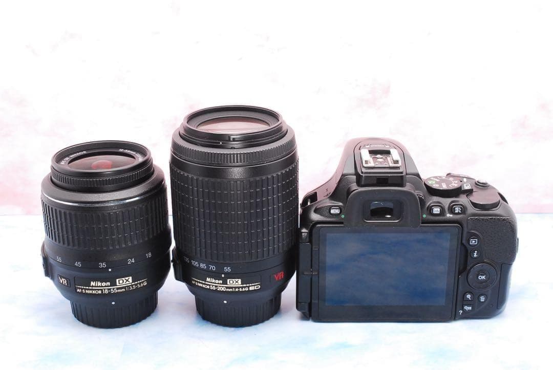 Nikon D5600✨一眼レフカメラ✨望遠レンズ付Wレンズ✨スマホ転送