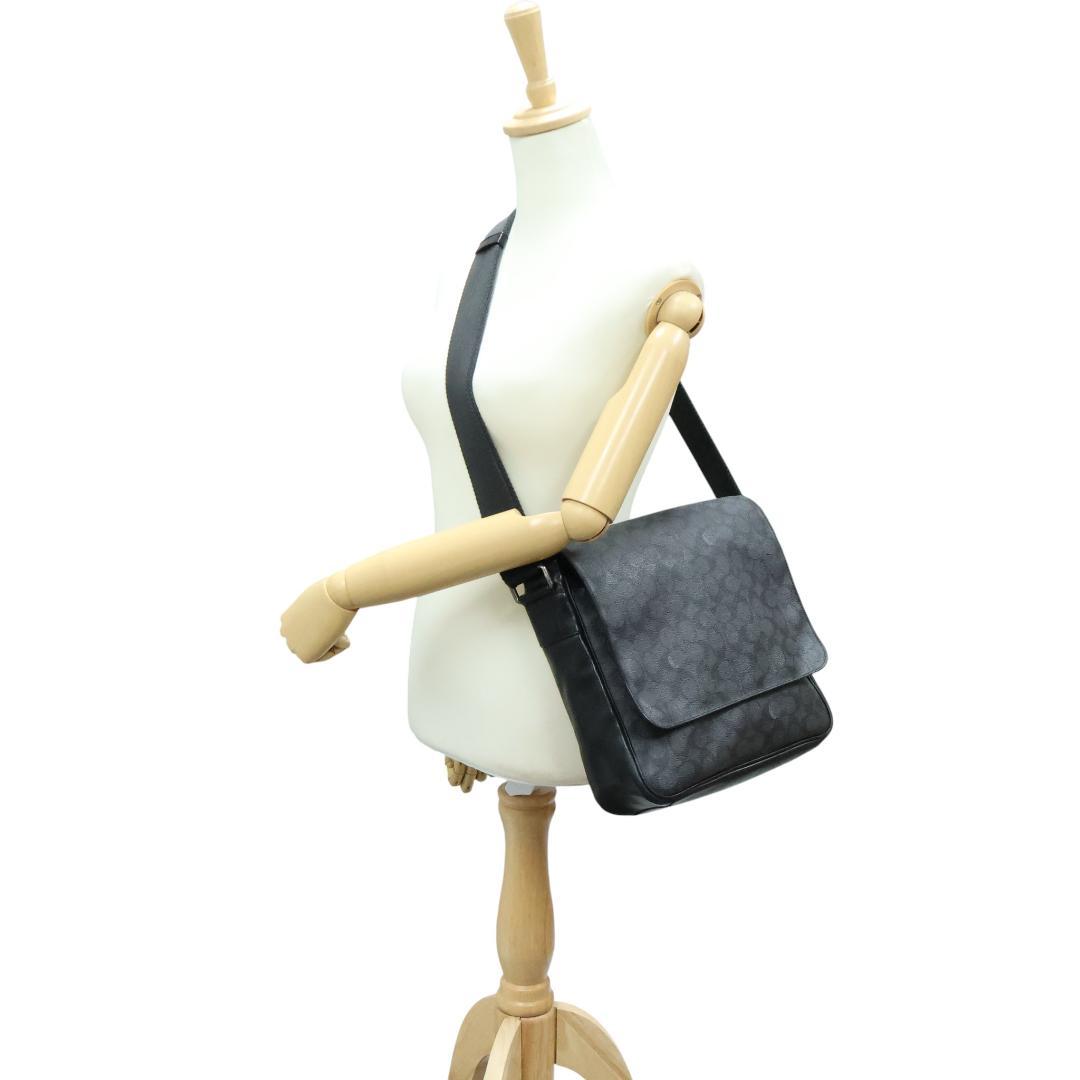 良品 COACH コーチ メッセンジャーバッグ PVC シグネチャー ブラック