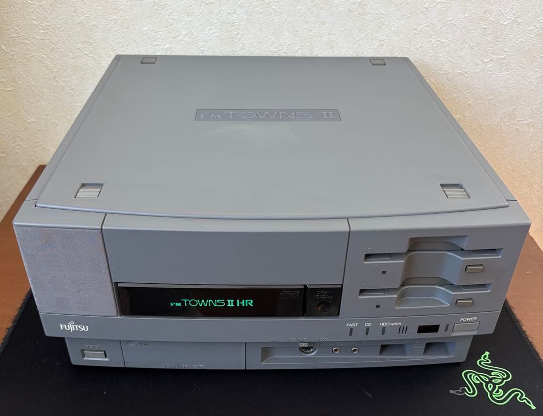 FM TOWNS HR20 難あり 要修理品 本体のみ