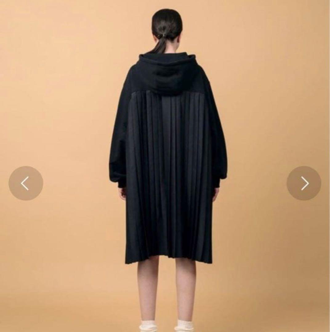 non tokyo バックプリーツスウェットワンピースブラック フード パーカー