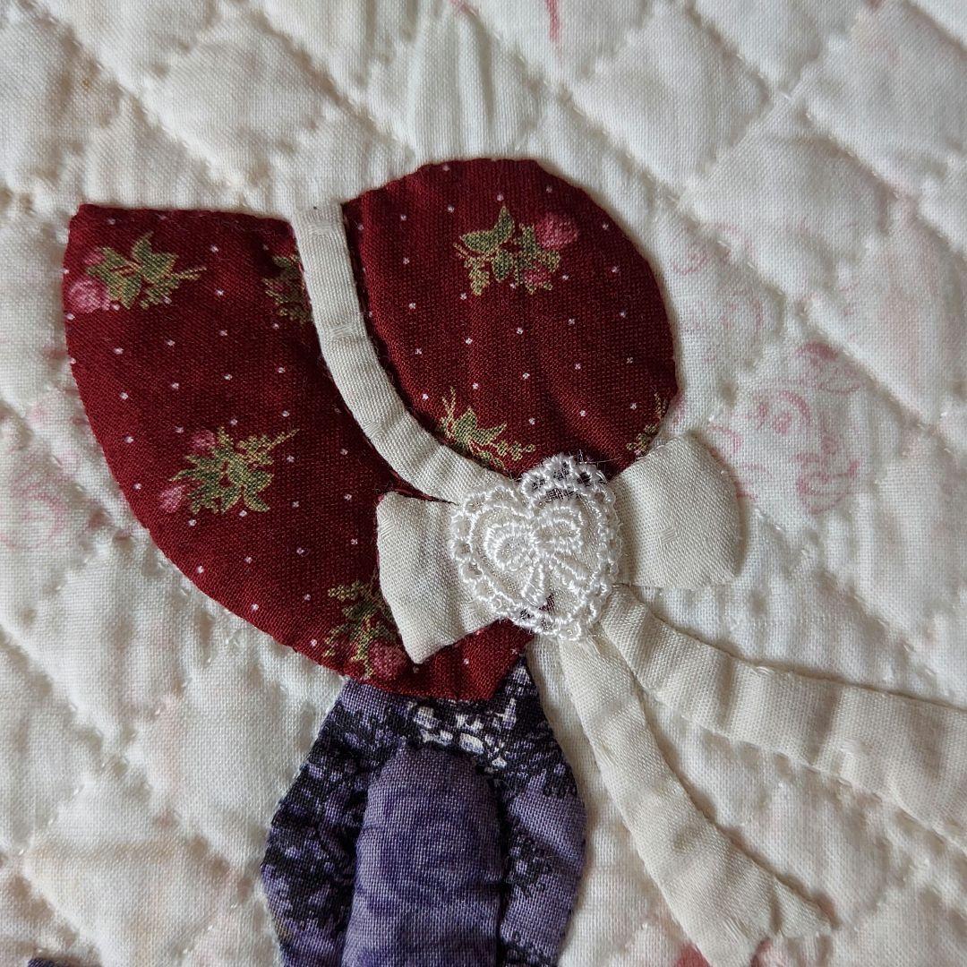 パッチワーク スーちゃん(お姉さん)のタペストリー ハンドキルト